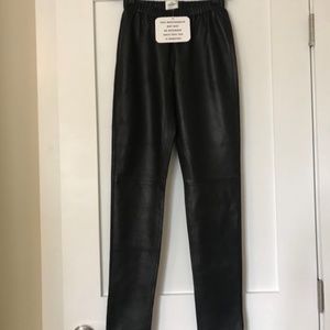 Leather pants (women’s)